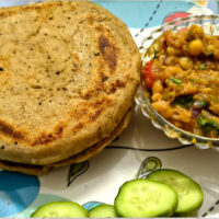 A plate of homemade matar kulcha — light, oil-free Indian street food recipe made at home for ₹80